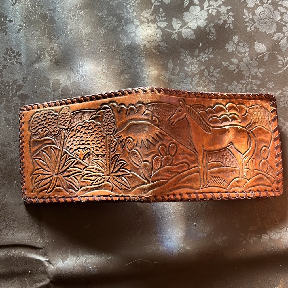 Vintage Embossed leather, bifold wallet, horse , Mexico - Picture 3 of 16